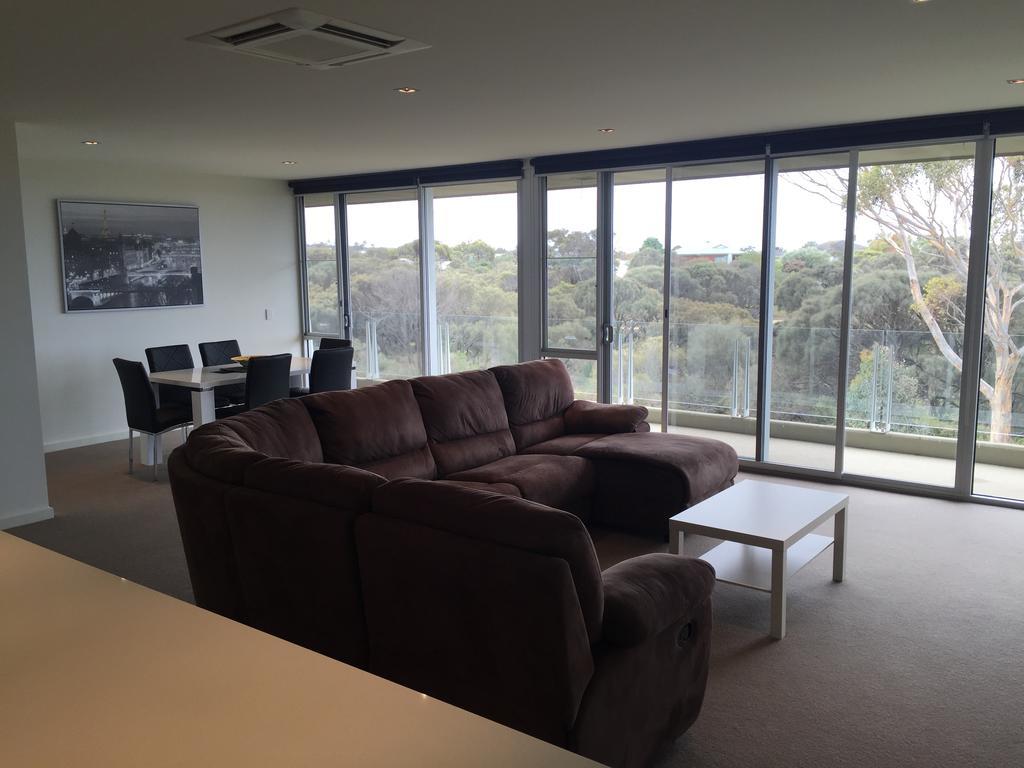 OnShore Torquay Quarto foto