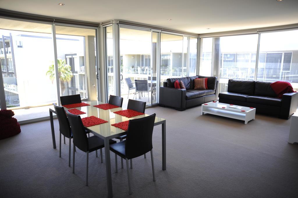 OnShore Torquay Quarto foto